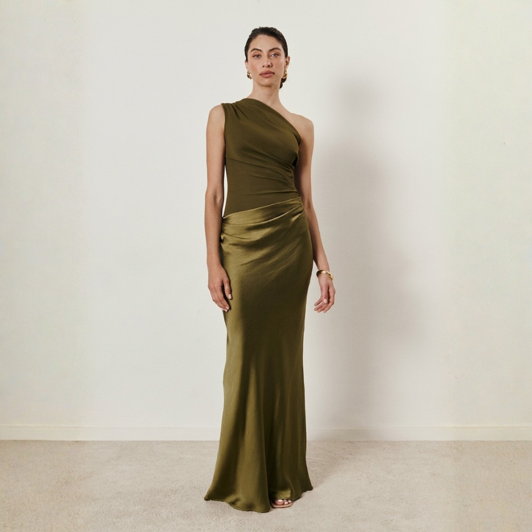 Elegant Women's Wedding Maxi Dress – Flattering One-Shoulder Design with Asymmetrical Neckline