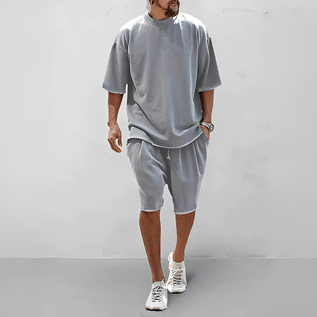 Men’s Summer Casual Outfit – Lightweight Top and Matching Shorts 1