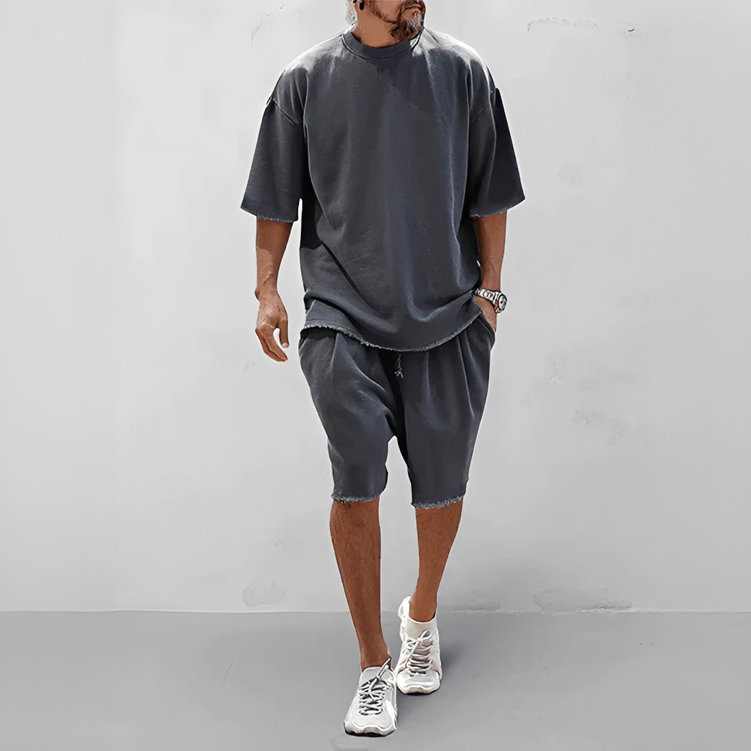 Men’s Summer Casual Outfit – Lightweight Top and Matching Shorts 5
