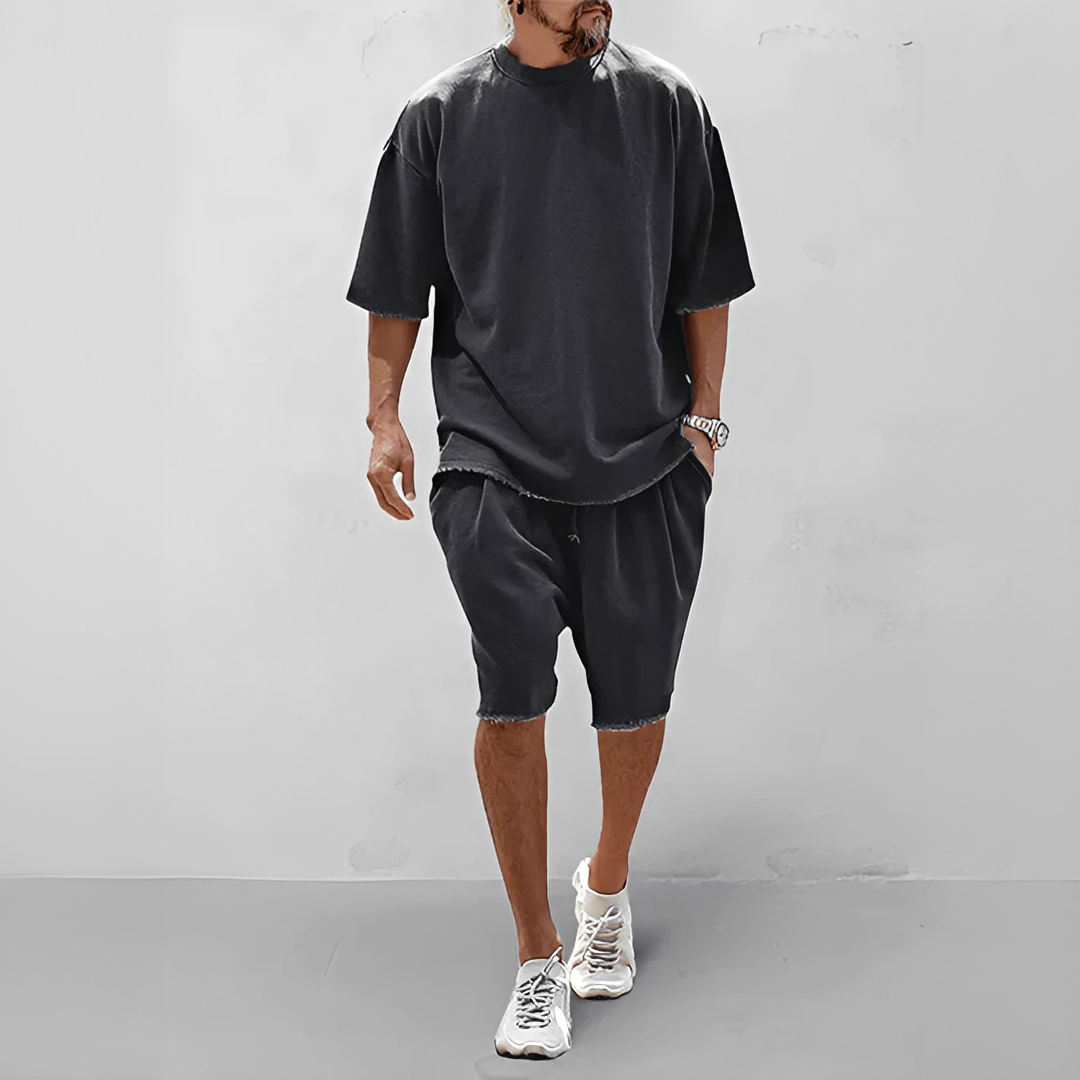 Men’s Summer Casual Outfit – Lightweight Top and Matching Shorts 6