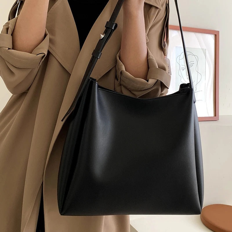 Women’s Vegan Leather Shoulder Bag with Adjustable Buckle Strap – Minimalist Everyday Tote