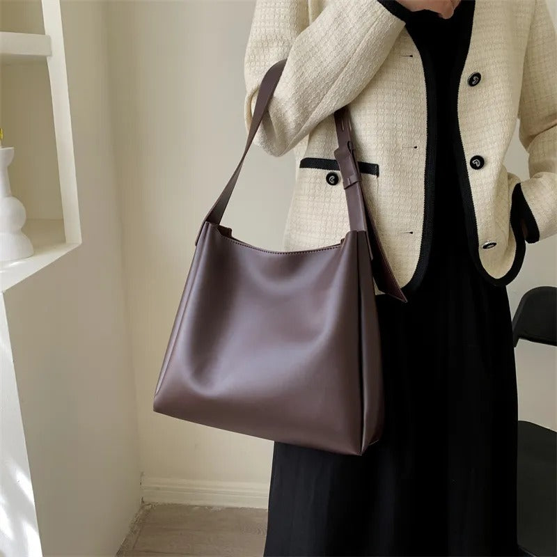 Women’s Vegan Leather Shoulder Bag with Adjustable Buckle Strap – Minimalist Everyday Tote