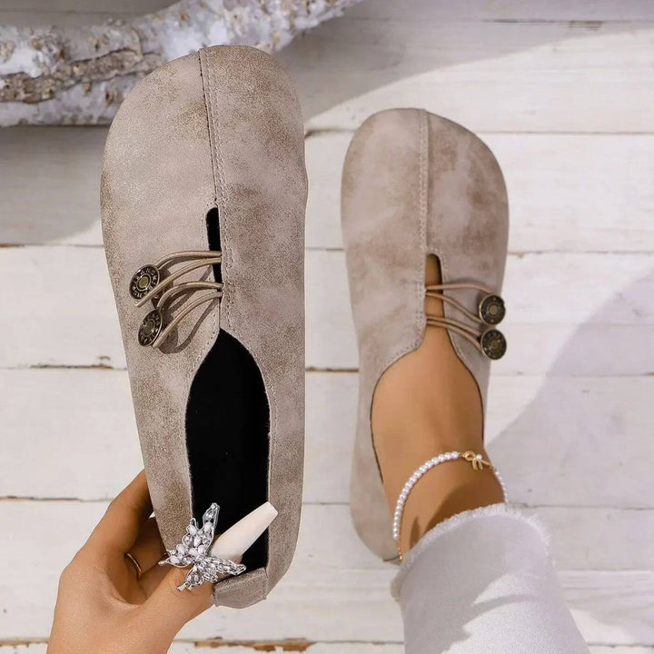 Comfortable Slip-On Shoes – Cushioned Insole Retro Round Toe Design