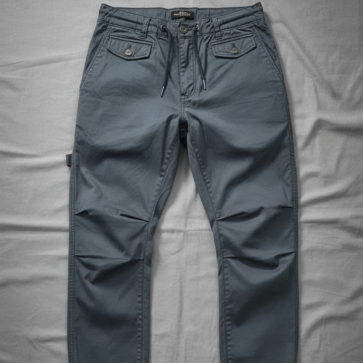 Men’s Stretch Utility Cargo Pants with Tapered Fit
