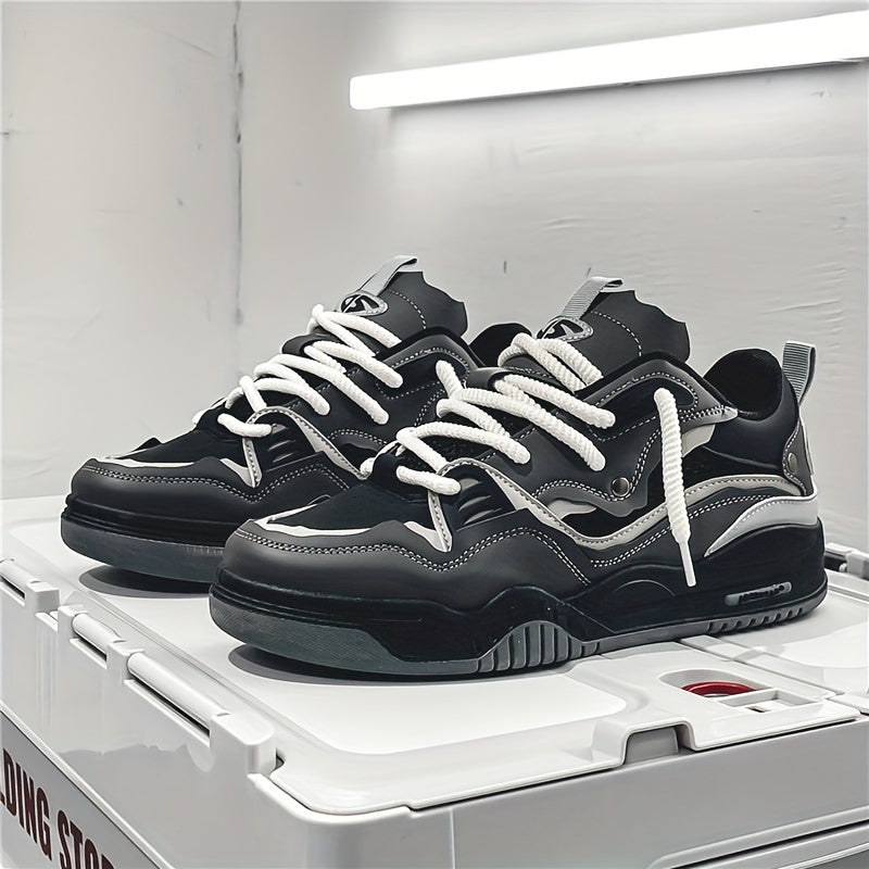 Men's Casual Chunky Sneakers with Distinctive Sole and Structured Design 0
