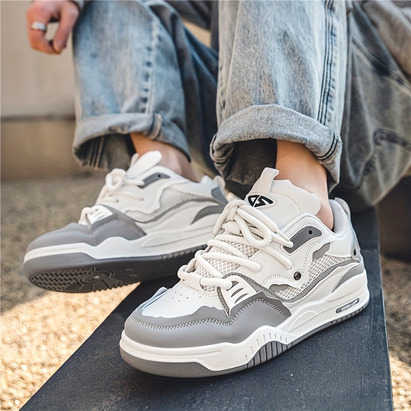 Men's Casual Chunky Sneakers with Distinctive Sole and Structured Design 2