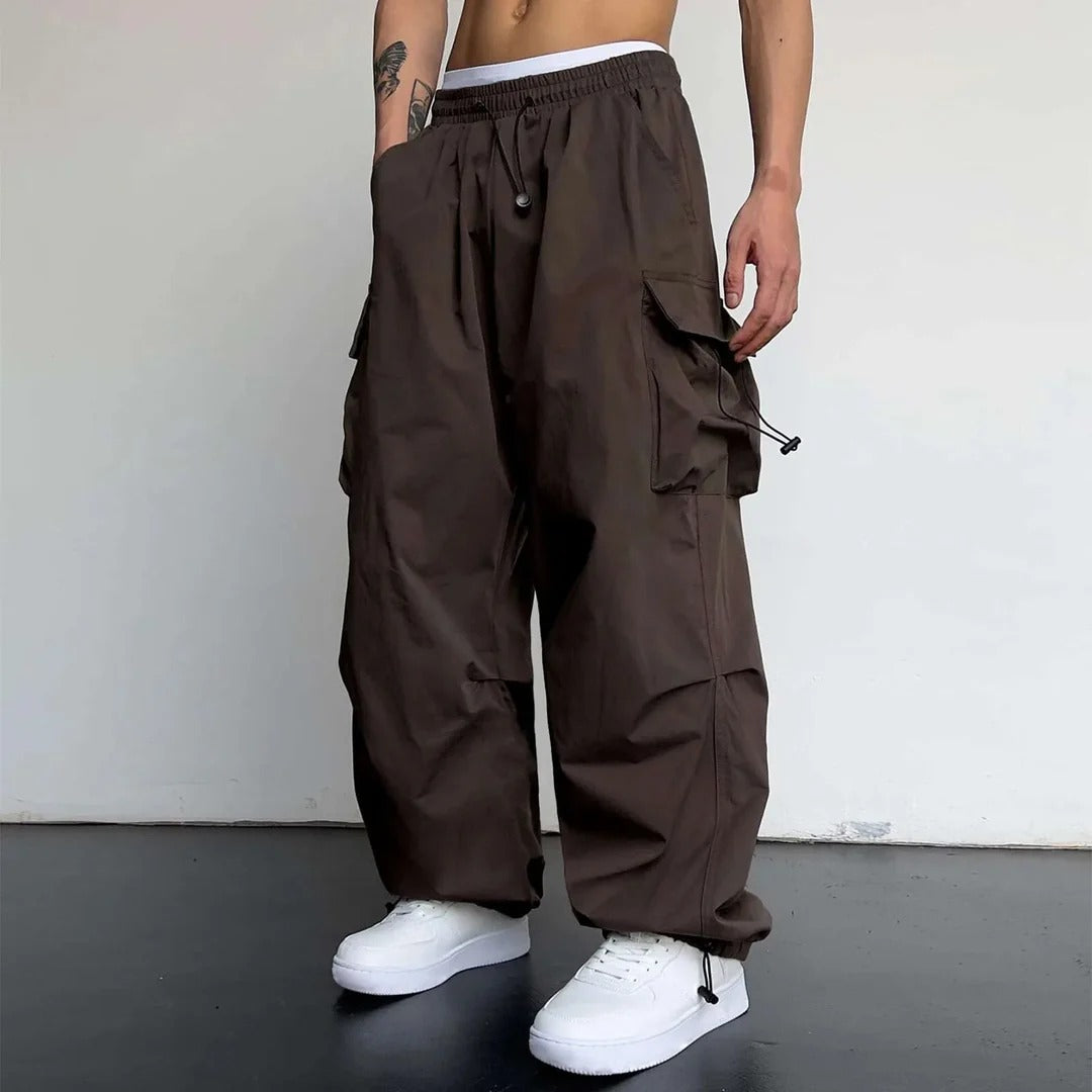 Men’s Modern Cargo Trousers with Multi-Pockets and Comfortable Fit 4