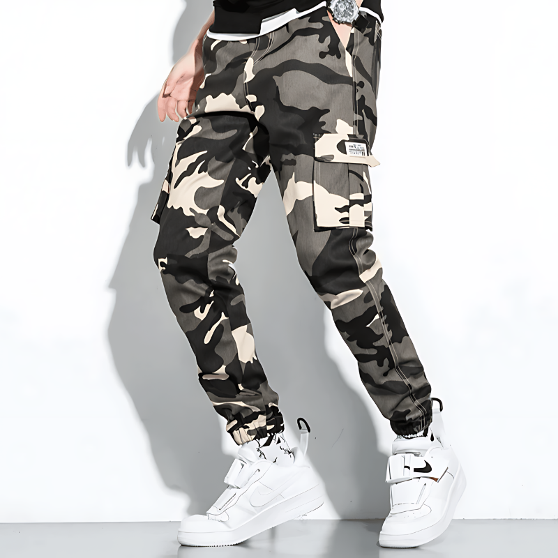 Men's Slim Fit Camouflage Cargo Joggers with Tapered Legs and Functional Pockets 3