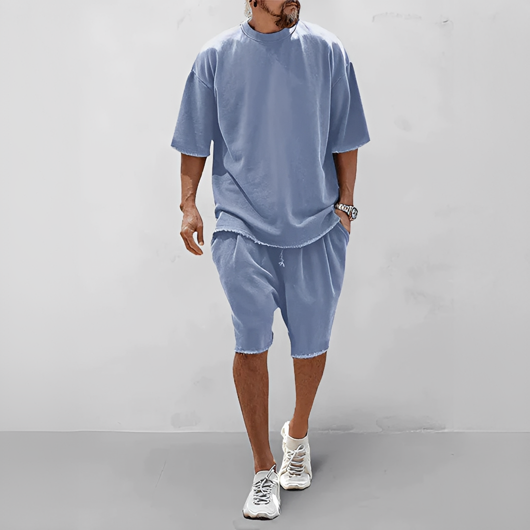 Men’s Summer Casual Outfit – Lightweight Top and Matching Shorts 2