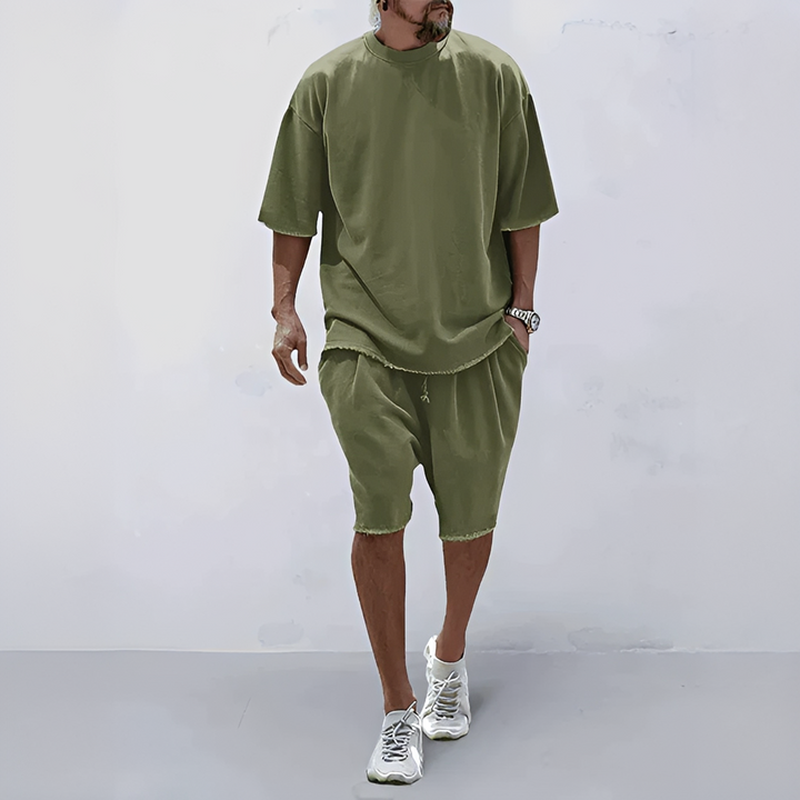 Men’s Summer Casual Outfit – Lightweight Top and Matching Shorts 3