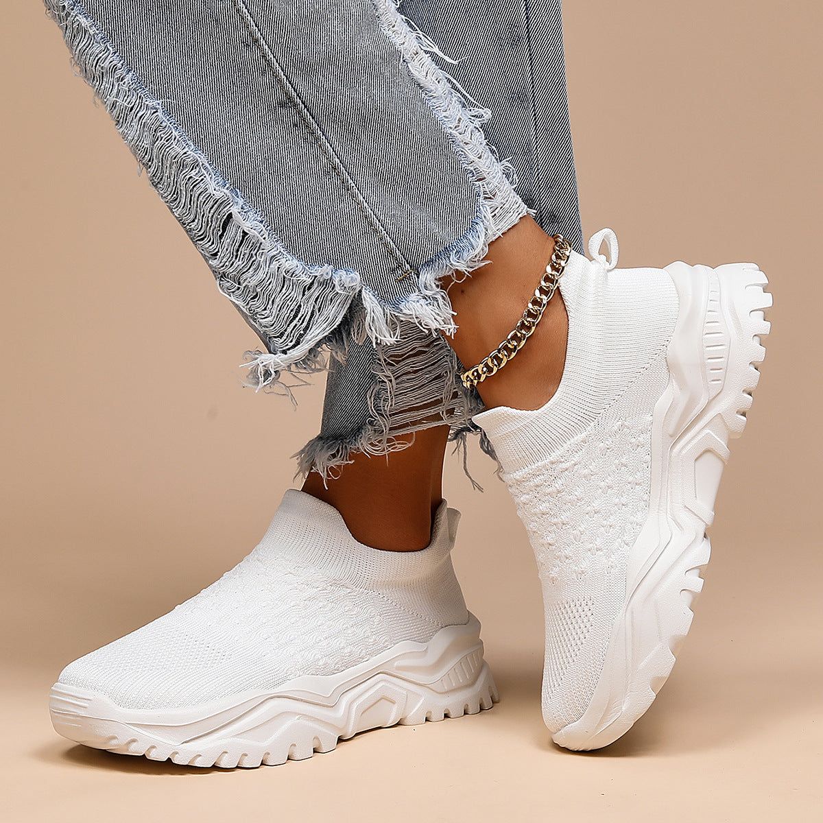 Slip-On Sneakers – Sock-Like Fit Cushioned Sole Sporty Style