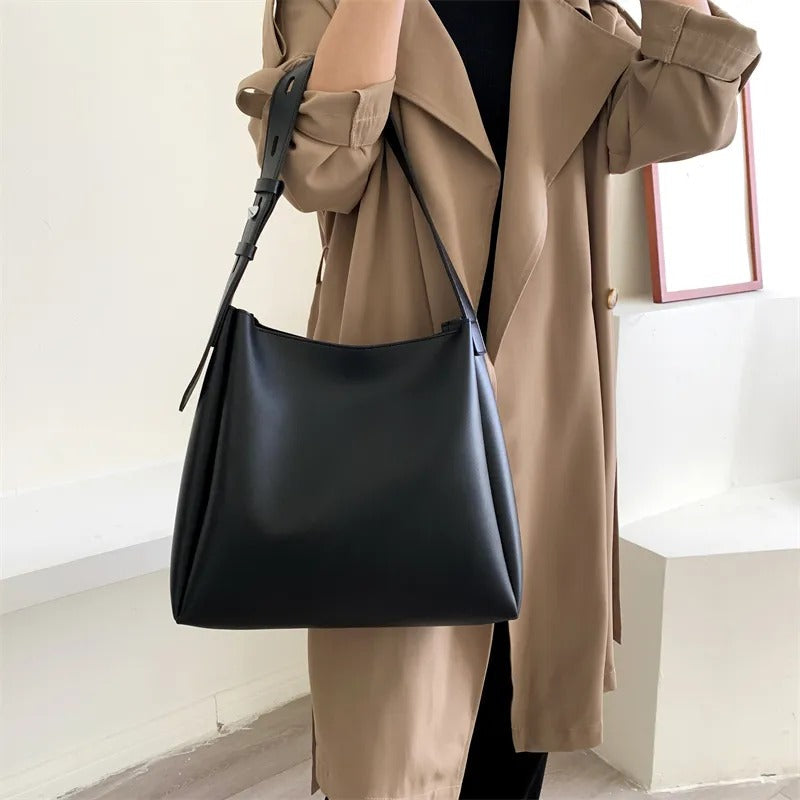 Women’s Vegan Leather Shoulder Bag with Adjustable Buckle Strap – Minimalist Everyday Tote